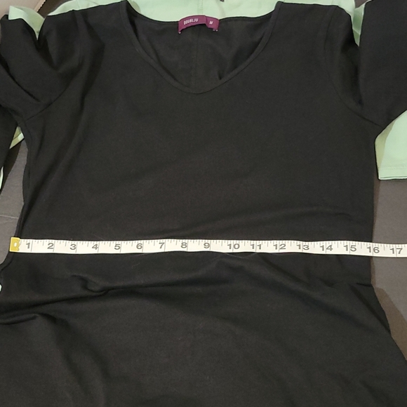 Bundle of Two Long-Sleeve Tunic Tops - Picture 9 of 10